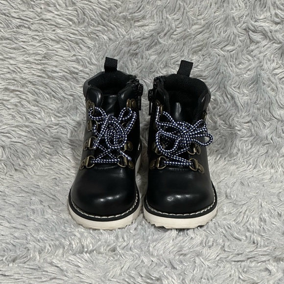 Baby GAP Black Boots, Size 6 - Picture 5 of 12
